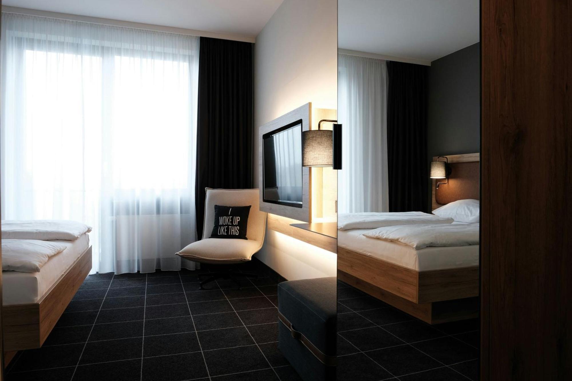 Hotel Four Ratingen Dusseldorf Airport Exterior foto